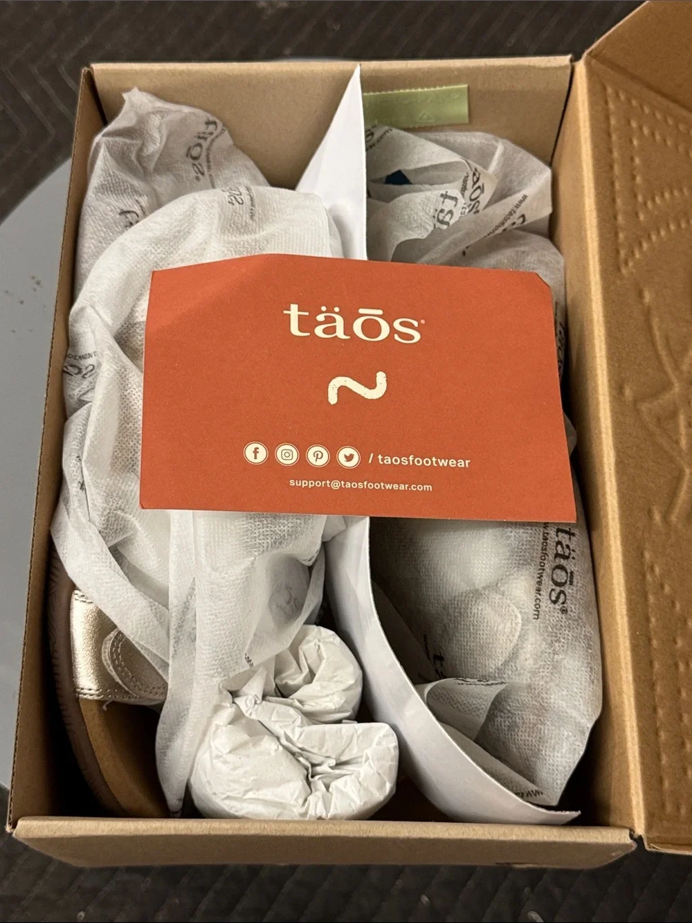 Taos (style) THE SHOW/ Champagne color
